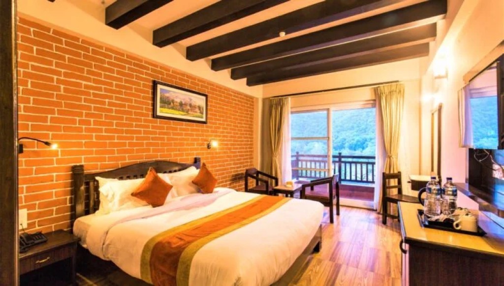 King Size Bed x1