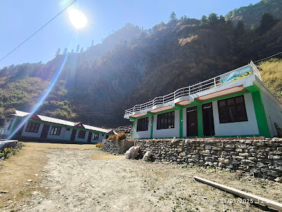 New Park Guest  House & Restaurant