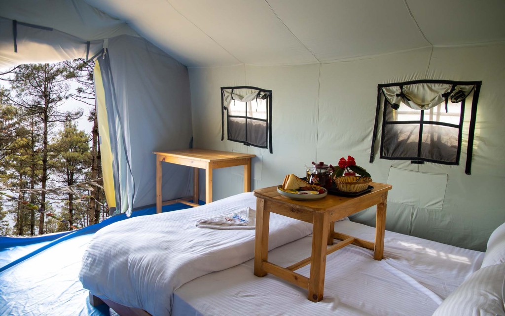 Double/Single Bed, Bed & Breakfast -BB (PP)