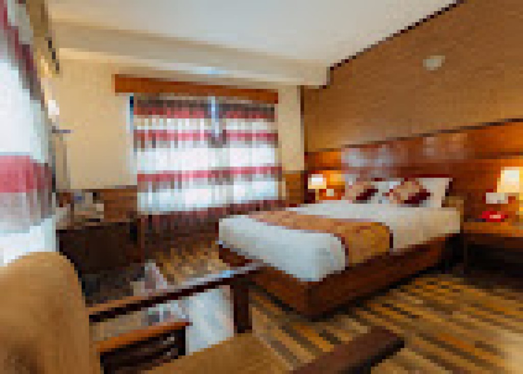 Double Bed -1