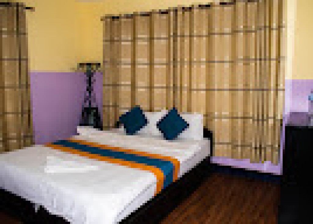 Double Bed -1