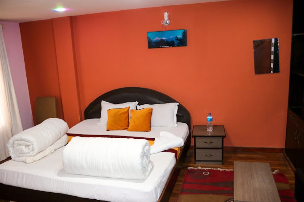 Double Bed -1